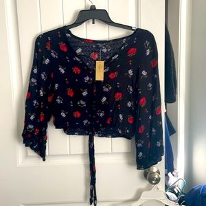 BRAND NEW AE black/floral long sleeve top
